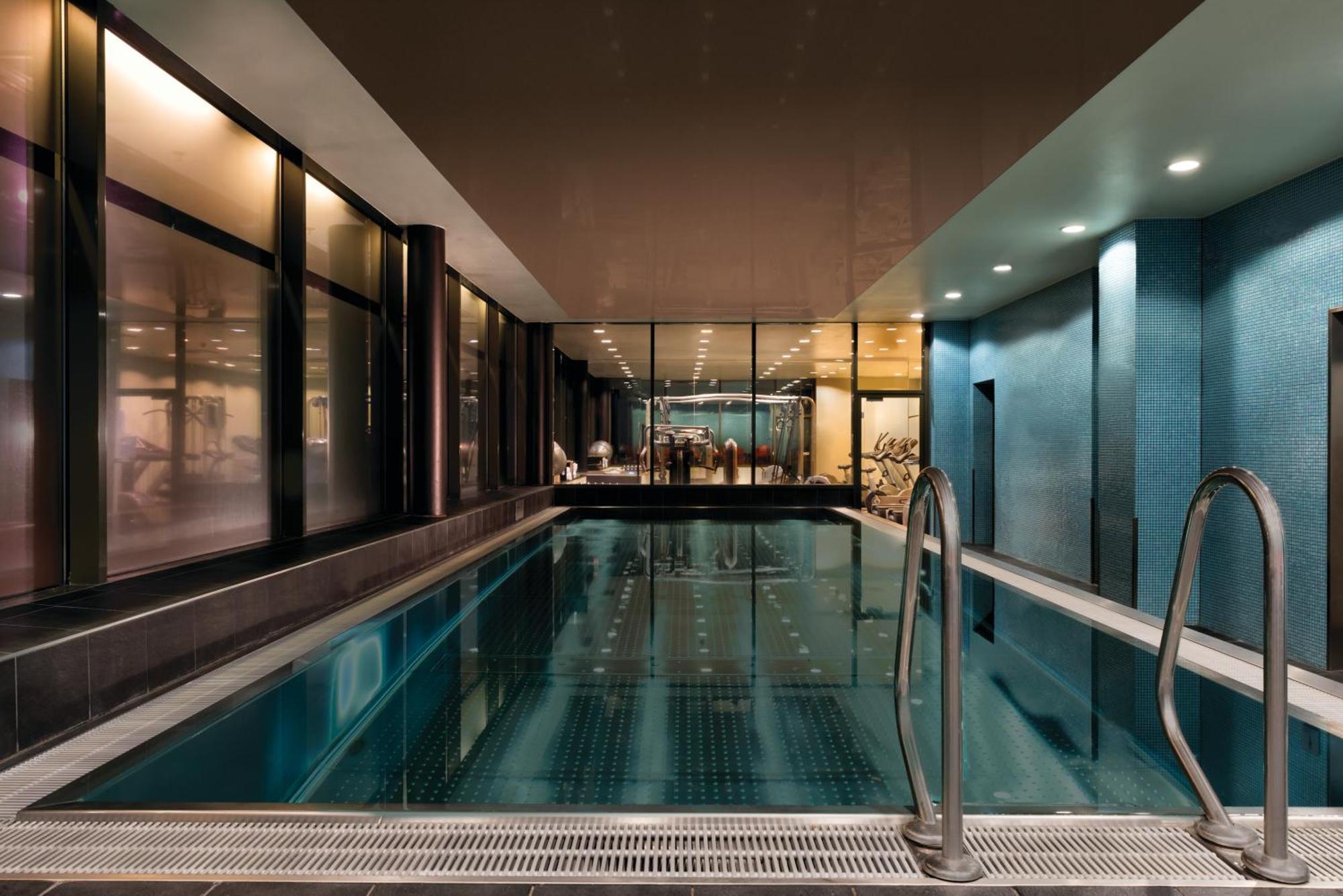 Aparthotel Adina Frankfurt Neue Oper 4*